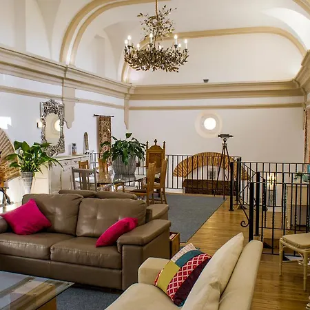 Hotel Monasterio Del Carmen