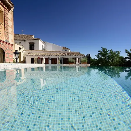 Monasterio Del Carmen 호텔